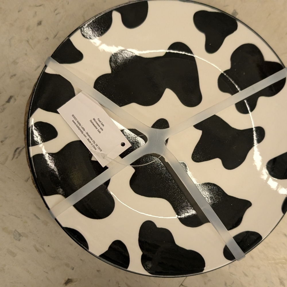 8pcs Cow Print Ceramic Plates Set For Four Dinner And Salad Plates - Picture 5 of 6